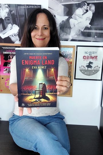 Eva Núñez – Muerte en Enigma Land