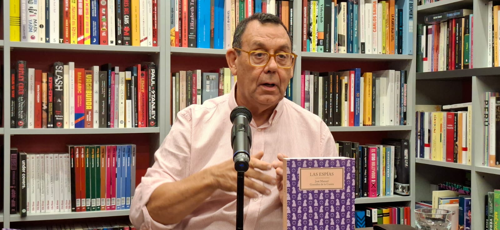 José Manuel González de la Cuesta – Las espías